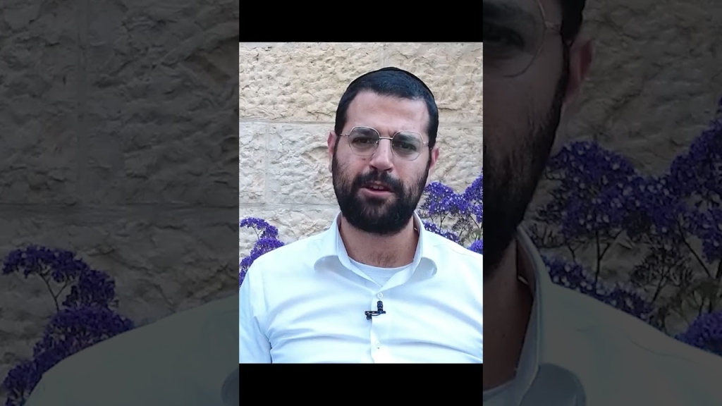 "למה שמו דם על המשקופים ביציאת מצרים?"